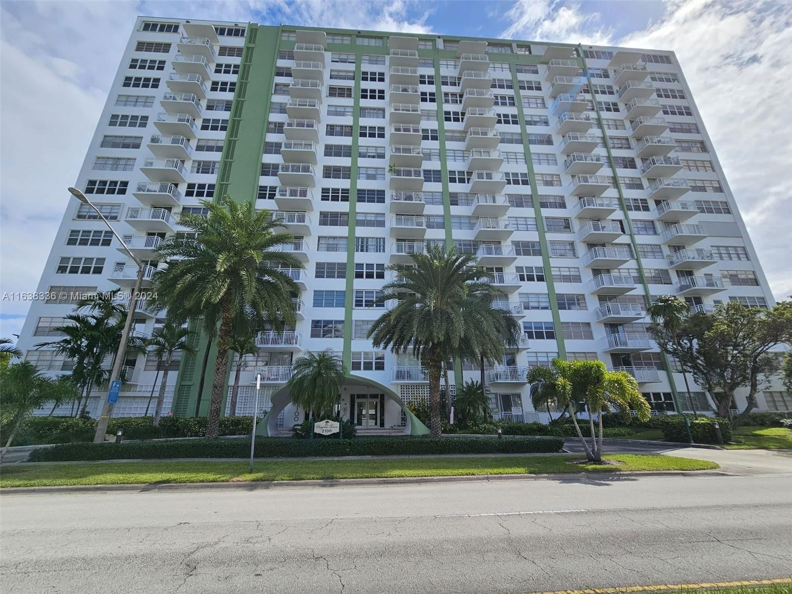 Real estate property located at 2100 Sans Souci Blvd B501, Miami-Dade, BAYVIEW TOWERS CONDO SOUT, North Miami, FL