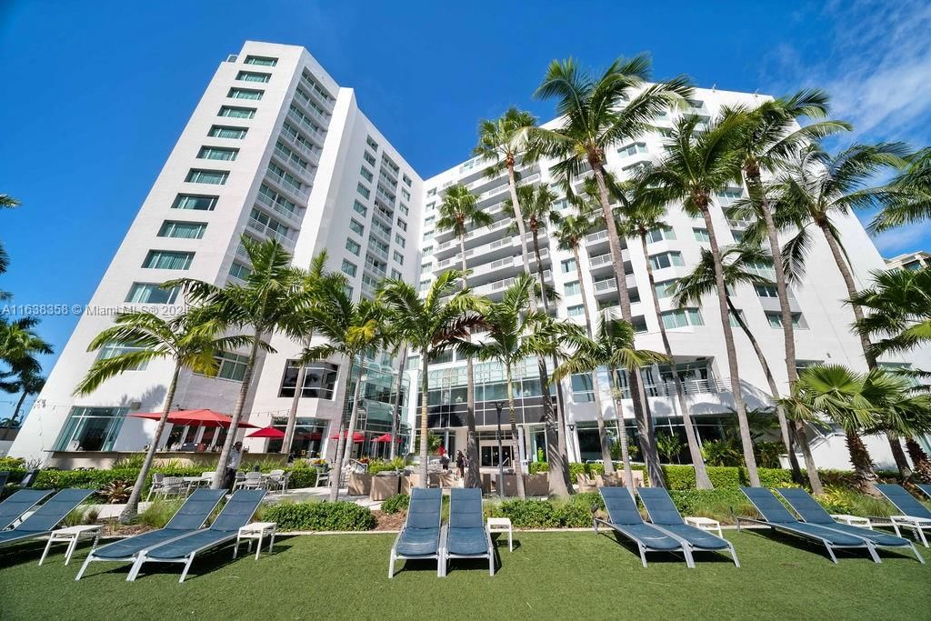 Real estate property located at 2670 Sunrise Blvd #907, Broward, GALLERY ONE CONDO, Fort Lauderdale, FL