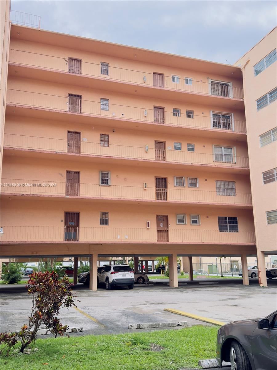 Real estate property located at 440 23rd St #1219, Miami-Dade, GOLDEN GATE CONDO PHASE I, Hialeah, FL