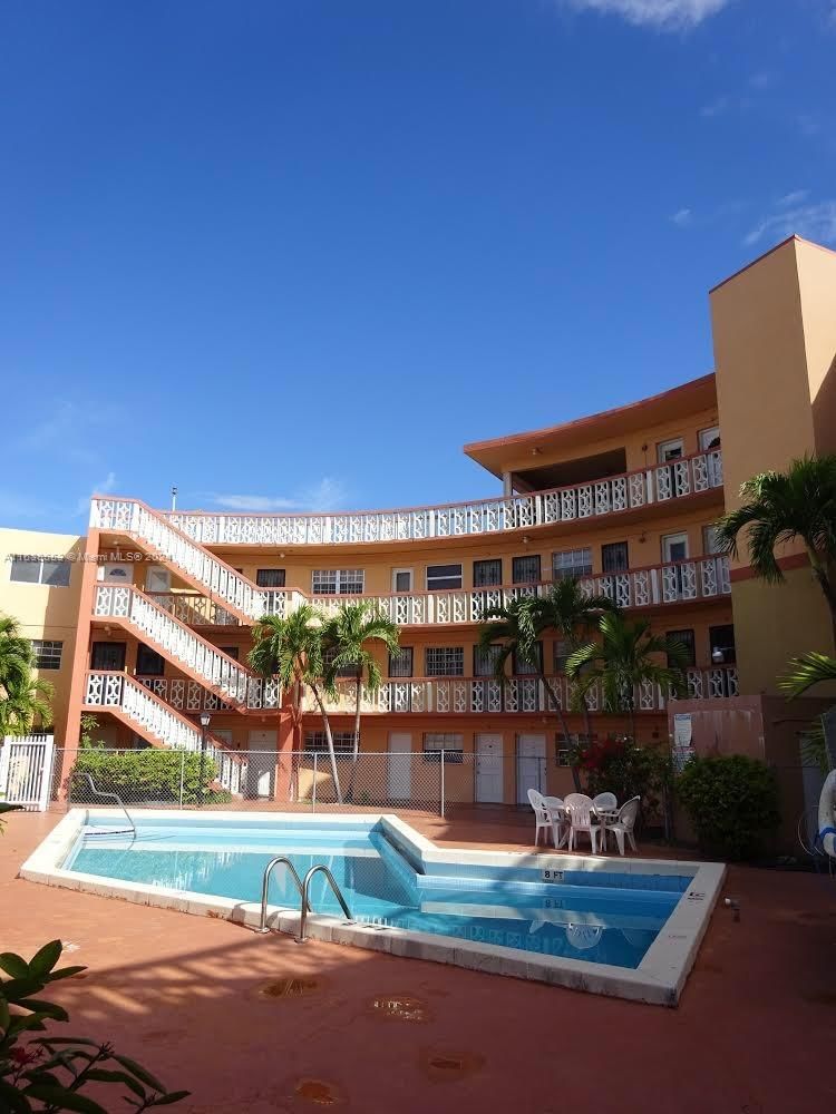 Real estate property located at 11 52nd Ave #3C, Miami-Dade, CAROLYNN TOWNHOUSE CONDO, Miami, FL