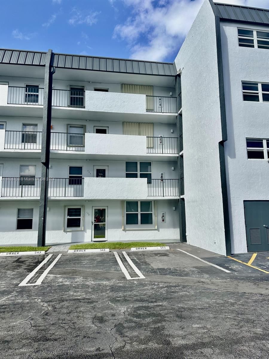 Real estate property located at 777 Federal Hwy #104O, Broward, ISLAND CLUB FOUR CONDO, Pompano Beach, FL