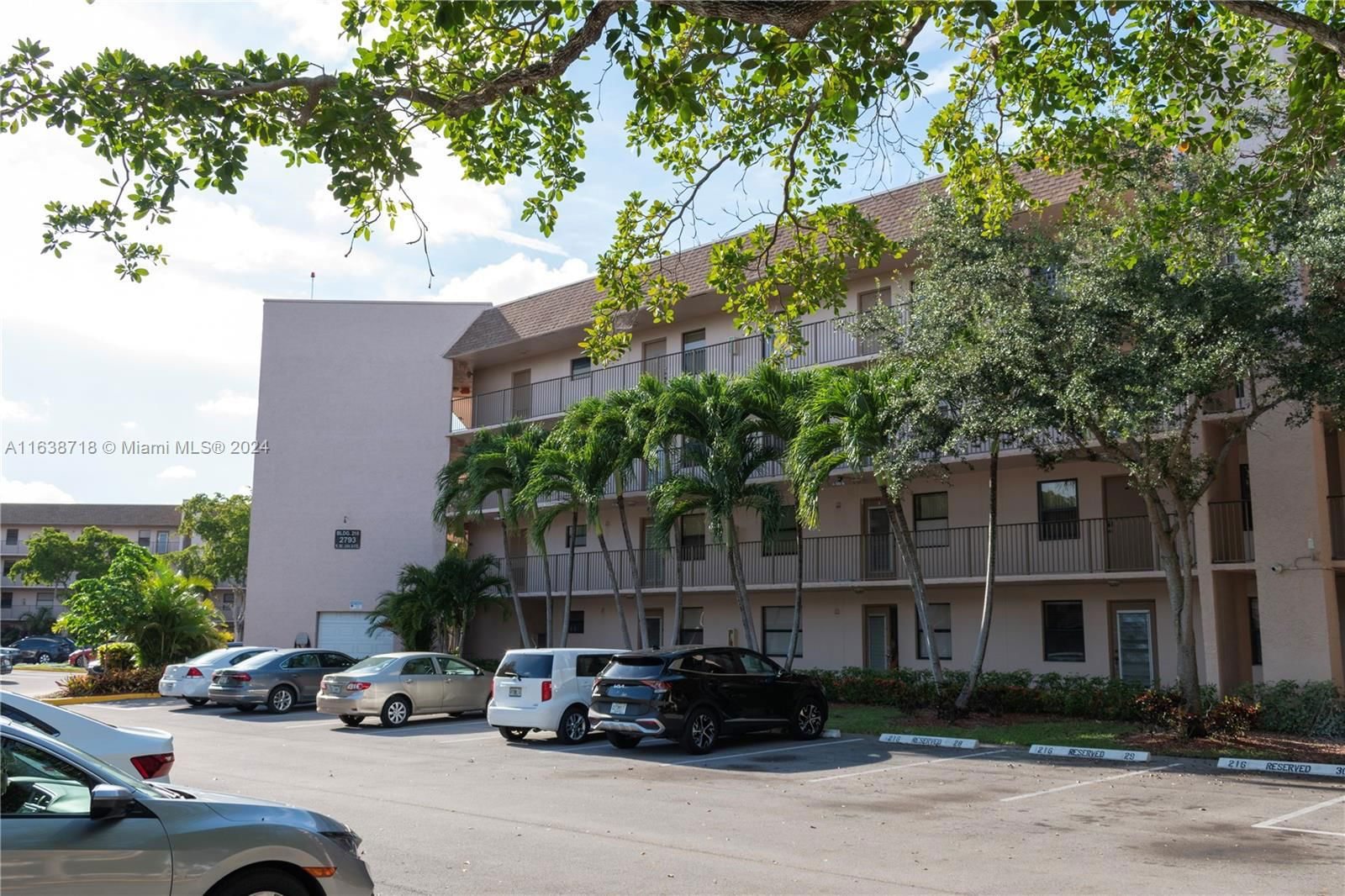 Real estate property located at 2793 104th Ave #103, Broward, SUNRISE LAKES 216 CONDO, Sunrise, FL