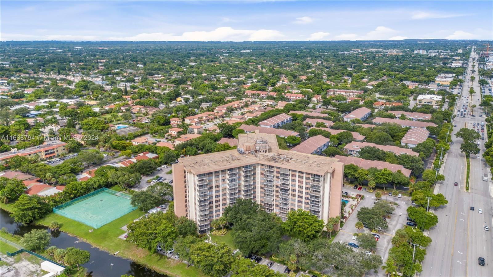 Real estate property located at 10777 Sample #802, Broward, COUNTRY CLUB TOWER, Coral Springs, FL