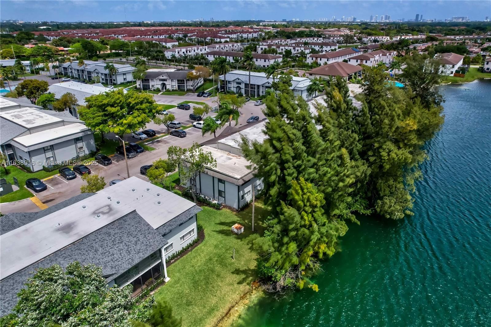 Real estate property located at 468 206th Ln #105, Miami-dade, Carmel Lakes Condo No 6, Miami, FL