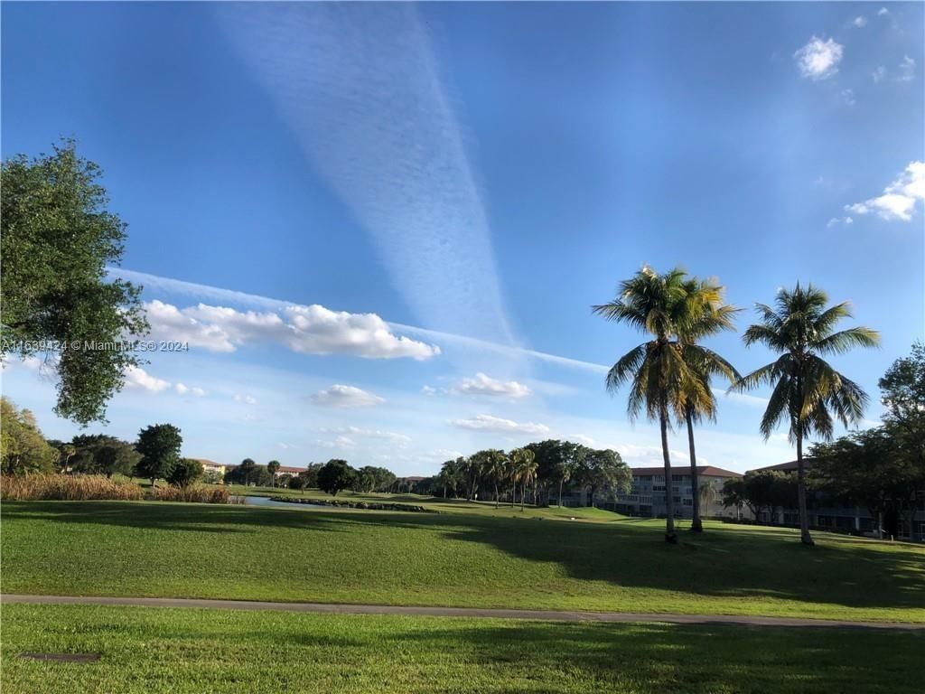 Real estate property located at 13450 3rd St #110D, Broward, NEW HAMPTON AT CENTURY VI, Pembroke Pines, FL