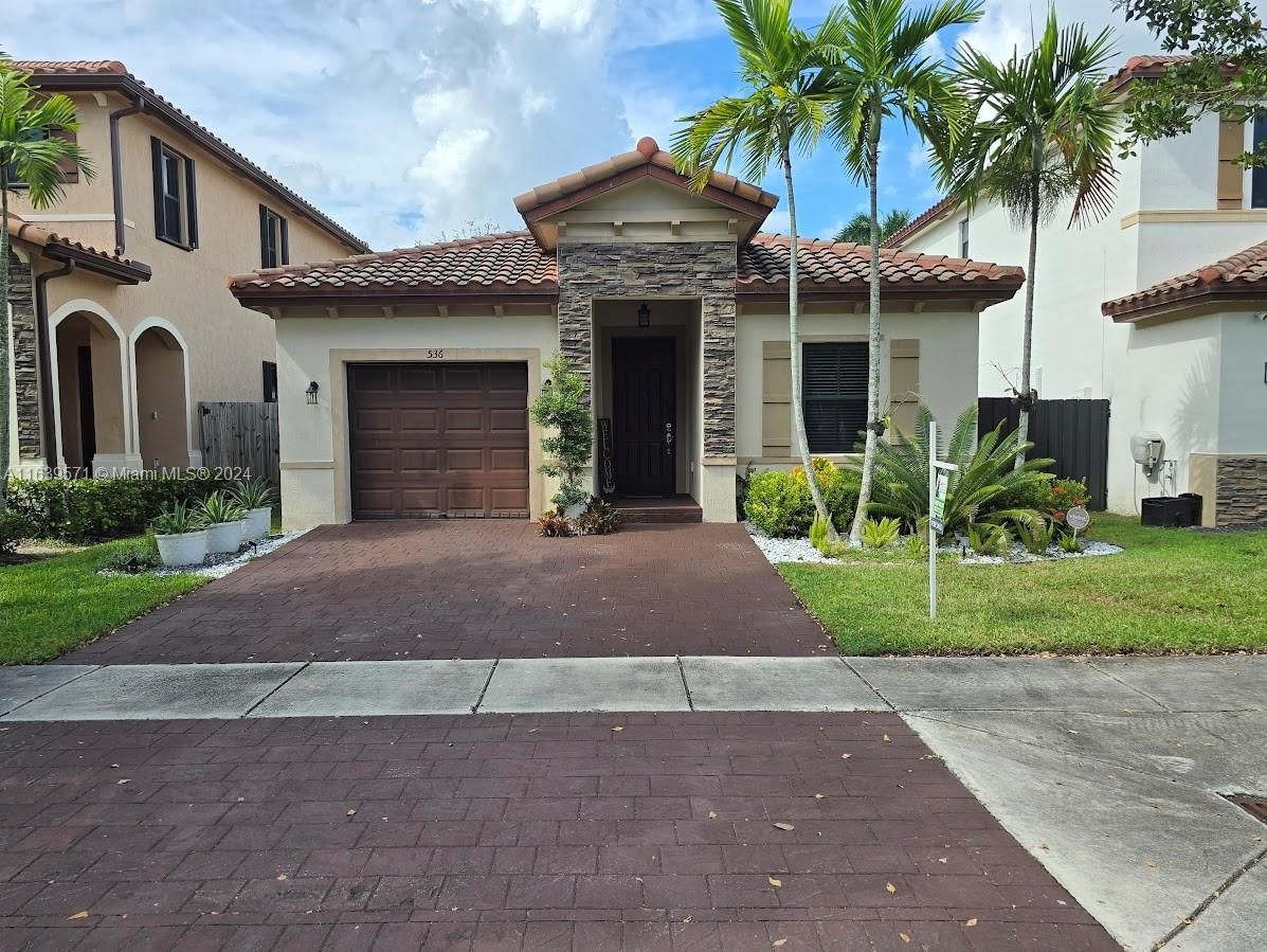 Real estate property located at 536 33rd Ter, Miami-Dade, BAYWINDS OF FLORES, Homestead, FL