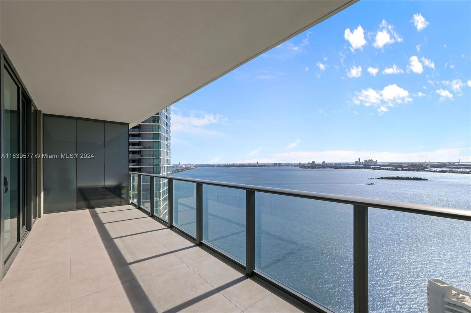 Real estate property located at 650 32nd St #3203, Miami-Dade, PARAISO BAY CONDO, Miami, FL