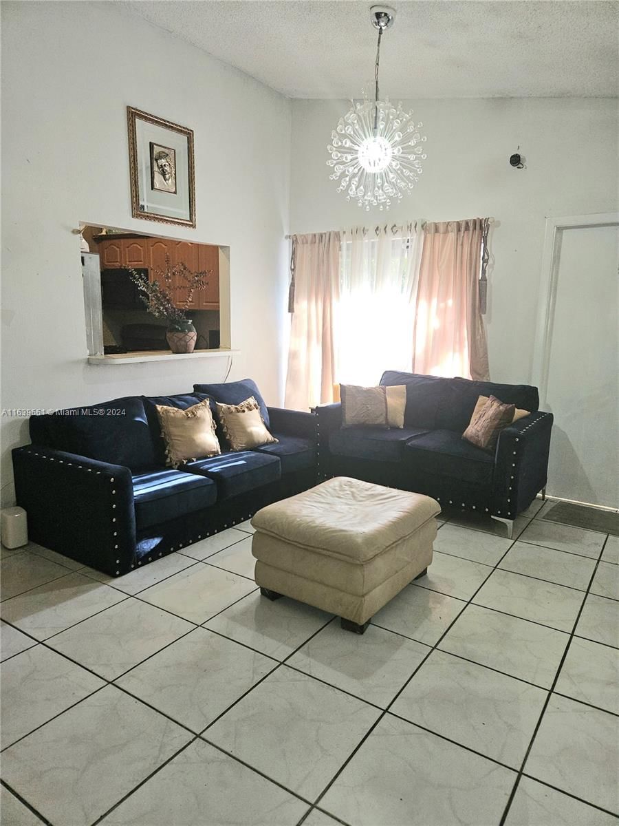 Real estate property located at 15570 76th Ln A96, Miami-Dade, KENDALAIRE VILLAS CONDO, Miami, FL