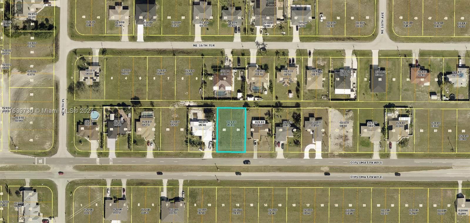 Real estate property located at 909 Diplomat Pkwy E, Lee, Cape Coral, Cape Coral, FL