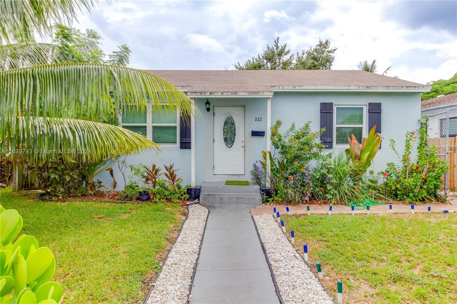 Real estate property located at 322 C St, Palm Beach, LAKE WORTH TOWN OF, Lake Worth, FL