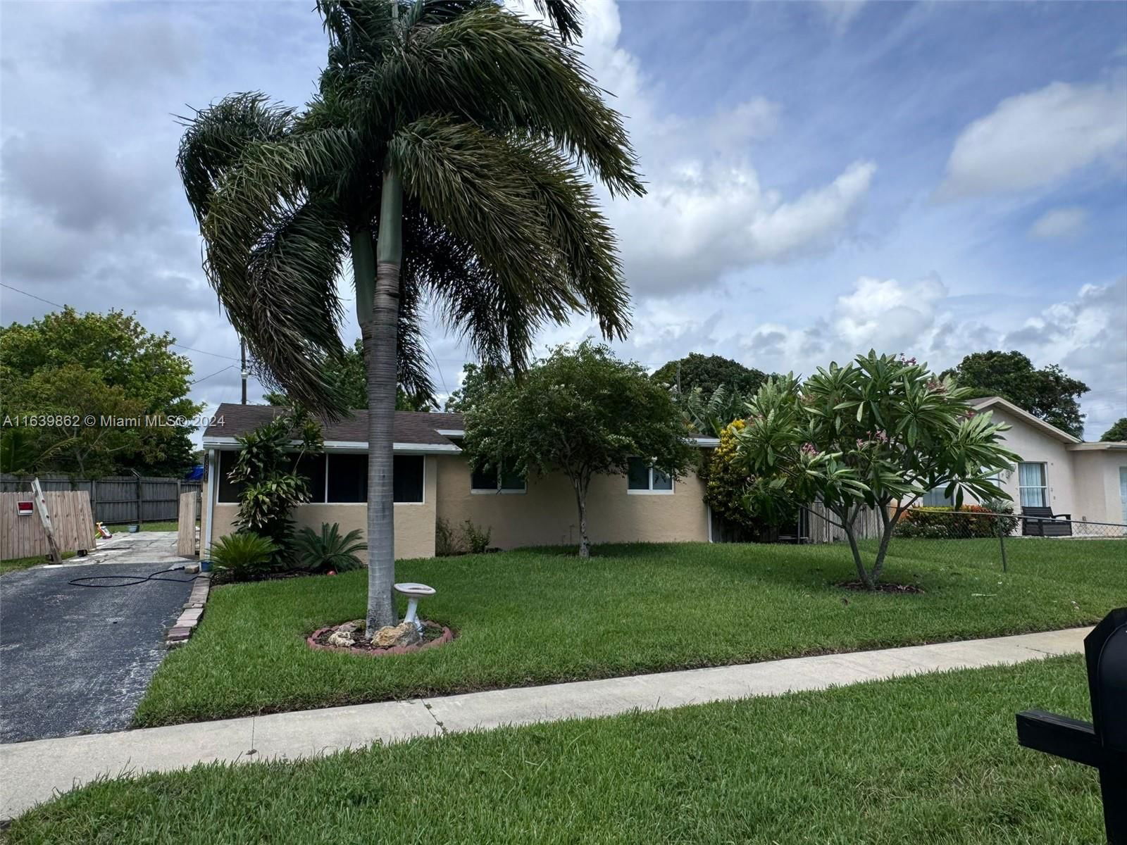 Real estate property located at 5881 Cayman Cir E, Palm Beach, GRAMERCY, West Palm Beach, FL