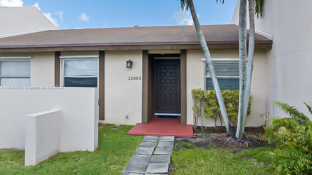 Real estate property located at 12003 110th St Cir N #12003, Miami-Dade, DEVON-AIRE VILLAS SEC 3, Miami, FL