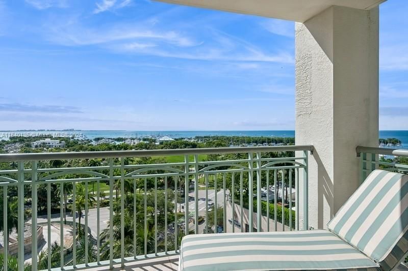 Real estate property located at 3400 27th Ave #802, Miami-Dade, THE TOWER RESIDENCES COND, Miami, FL