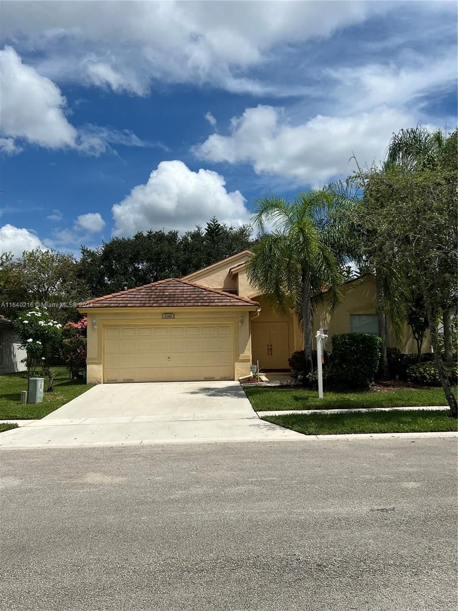 Real estate property located at 1145 144th Ave, Broward, PEMBROKE FALLS PHASE 6, Pembroke Pines, FL