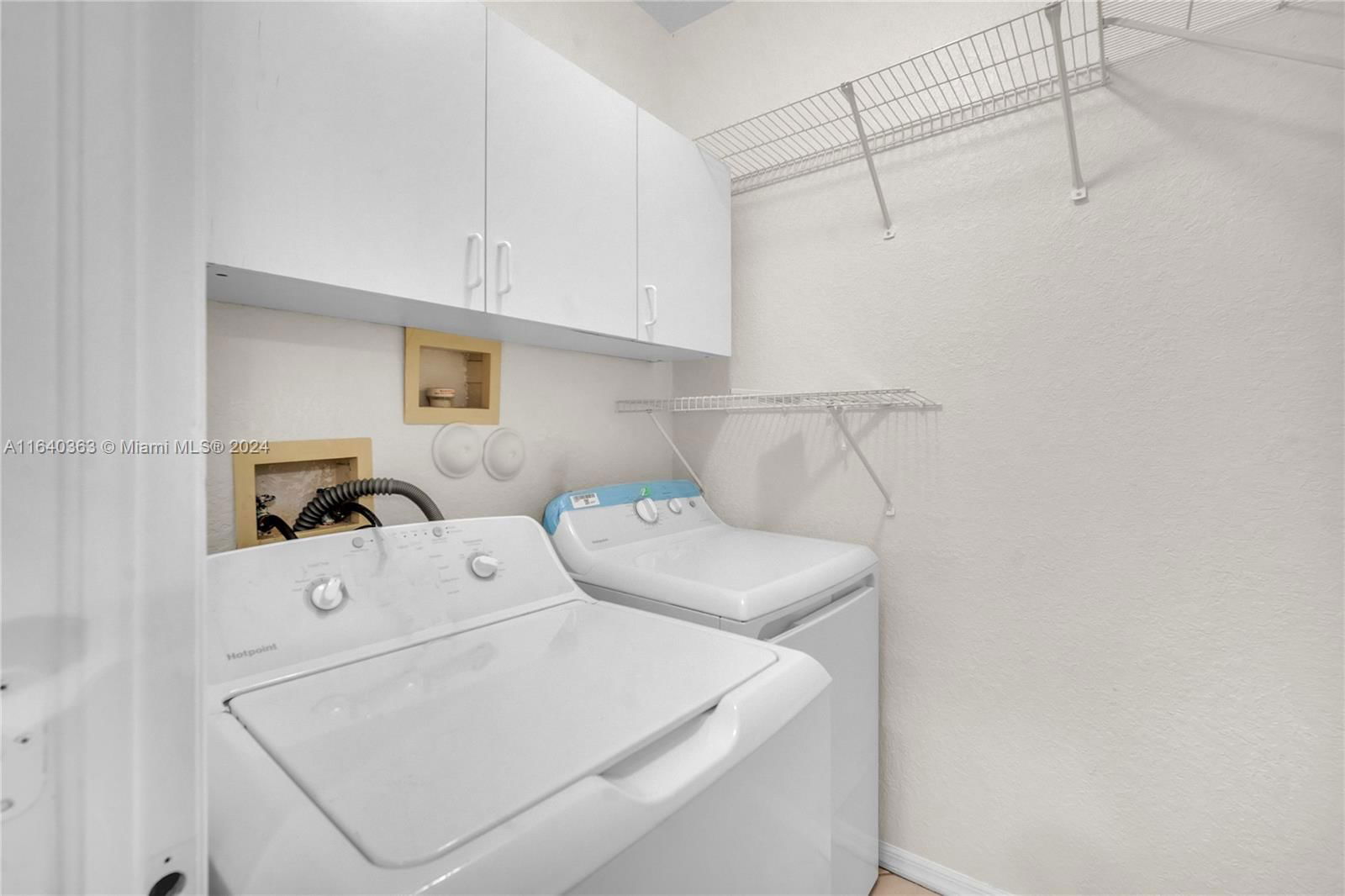 Real estate property located at 1605 Seagrape Way #1605, Broward, West Lake Village Plat, Hollywood, FL