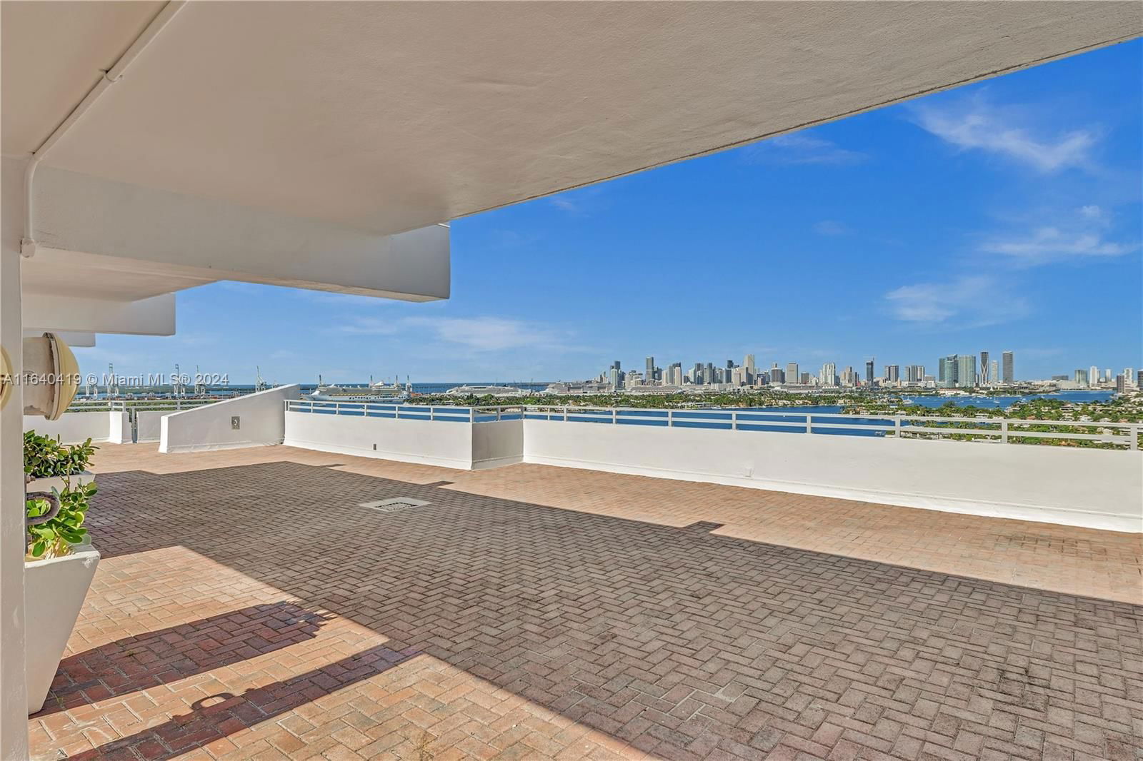 Real estate property located at 11 Island Ave #1803, Miami-dade, Costa Brava Condo, Miami Beach, FL