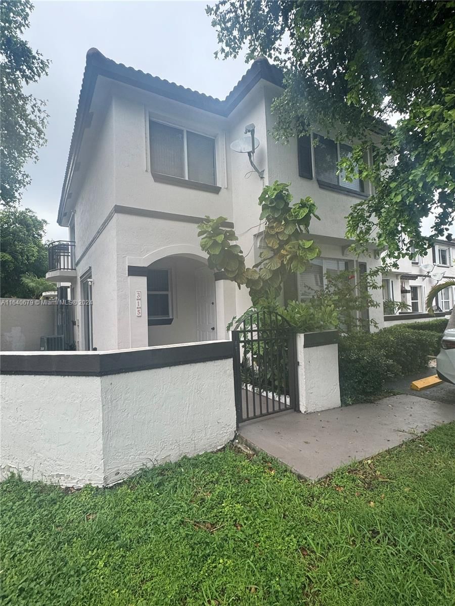 Real estate property located at 8725 152nd Ave #315, Miami-Dade, TIFFANY LAKES CONDO, Miami, FL