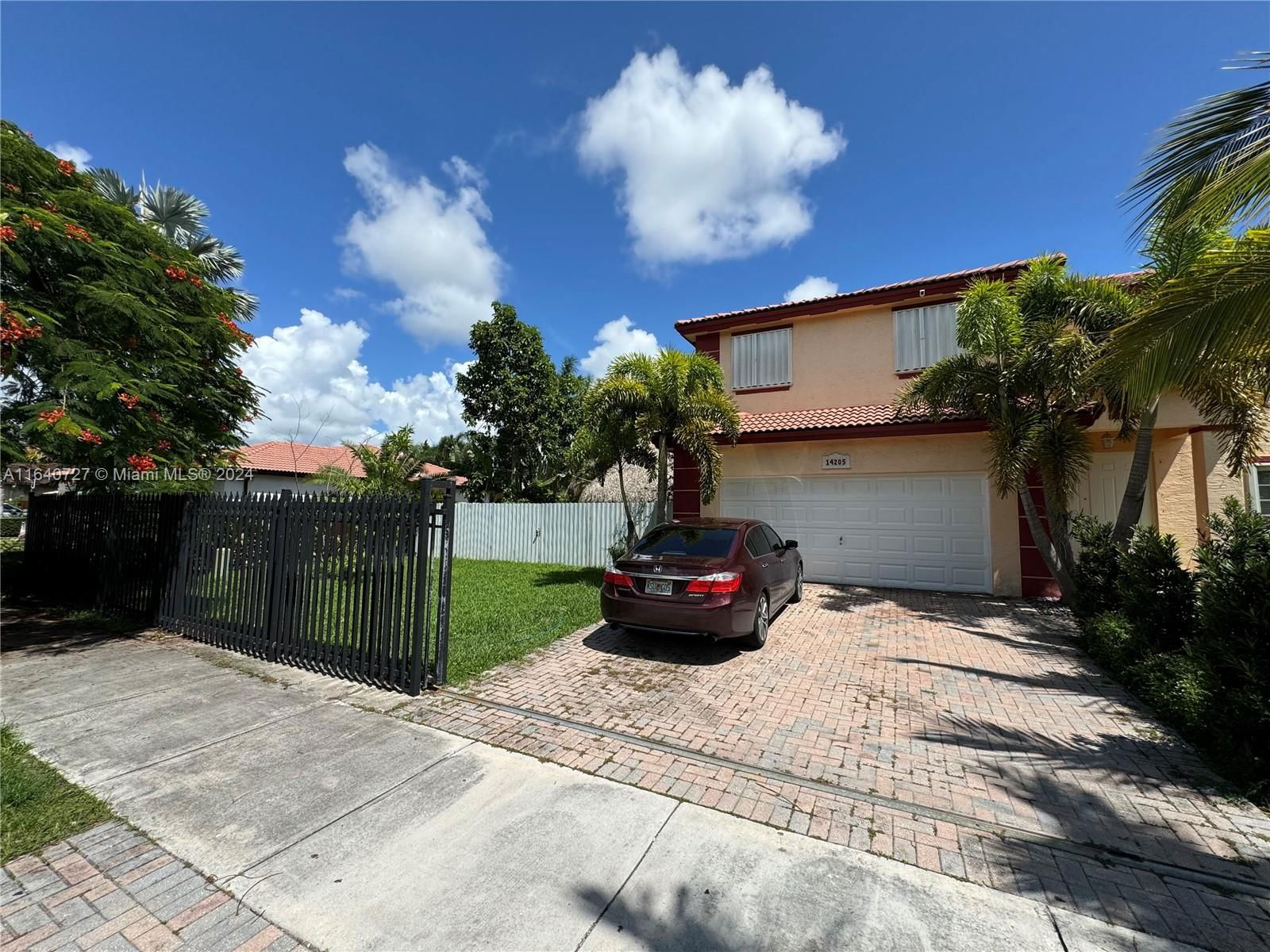 Real estate property located at 14205 290th Ter, Miami-Dade, BISCAYNE DRIVE ESTATES, Homestead, FL