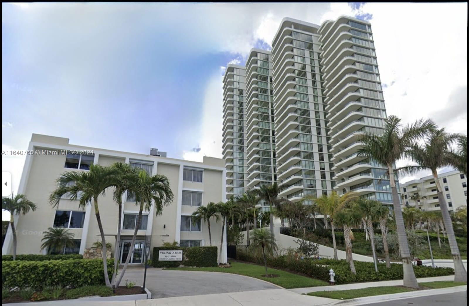 Real estate property located at 1527 Flagler Dr #206F, Palm Beach, VIKING ARMS CONDO, West Palm Beach, FL