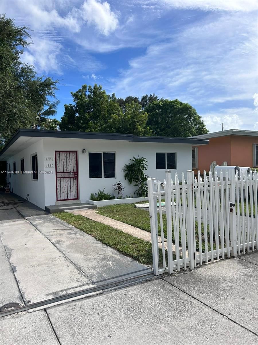 Real estate property located at 1128 76th St, Miami-Dade, STEPHEN MANOR, Miami, FL