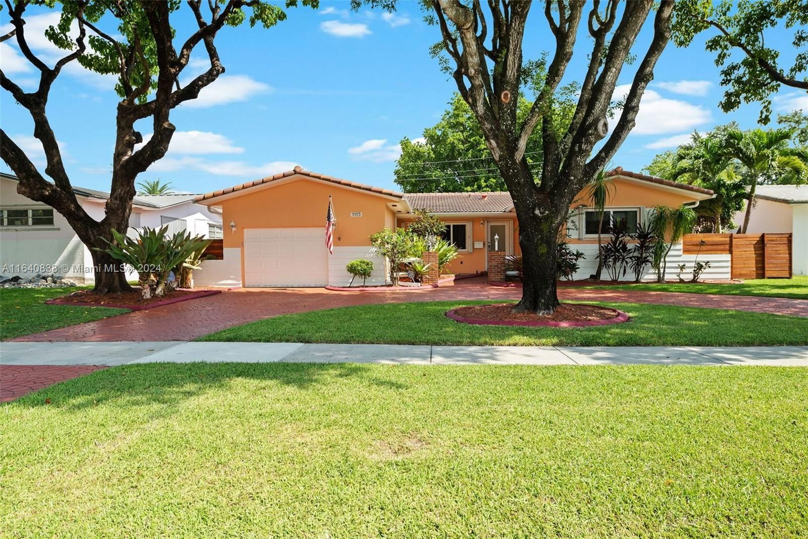 Real estate property located at 1115 Dove Ave, Miami-Dade, RINDONE ESTS, Miami Springs, FL