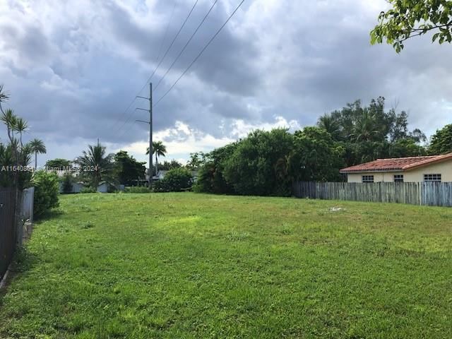 Real estate property located at 1200 84 Ave, Miami-Dade, SAMUEL BECK SUB, Miami, FL