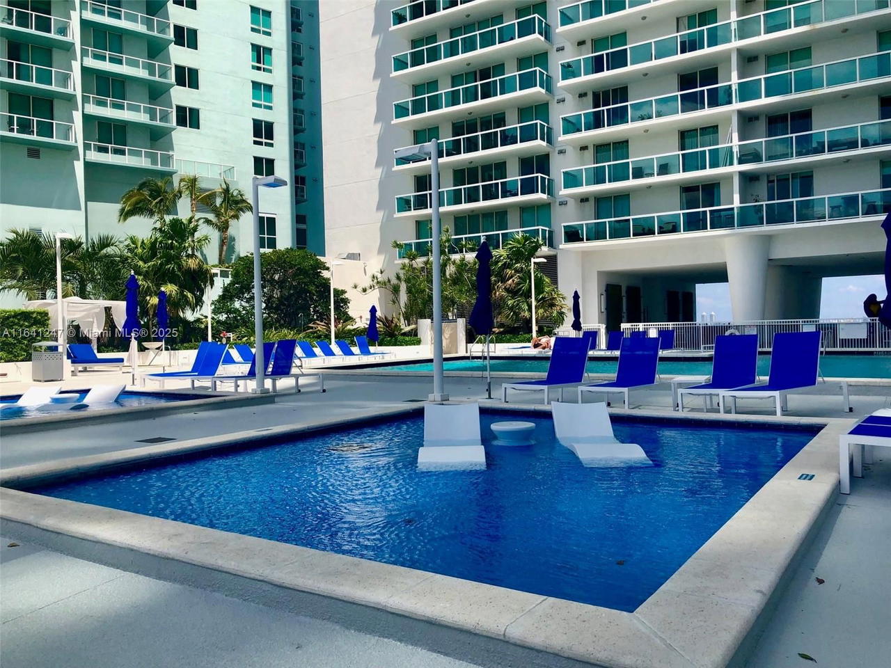Real estate property located at 1800 Bayshore Dr #3404, Miami-dade, 1800 Club Condo, Miami, FL