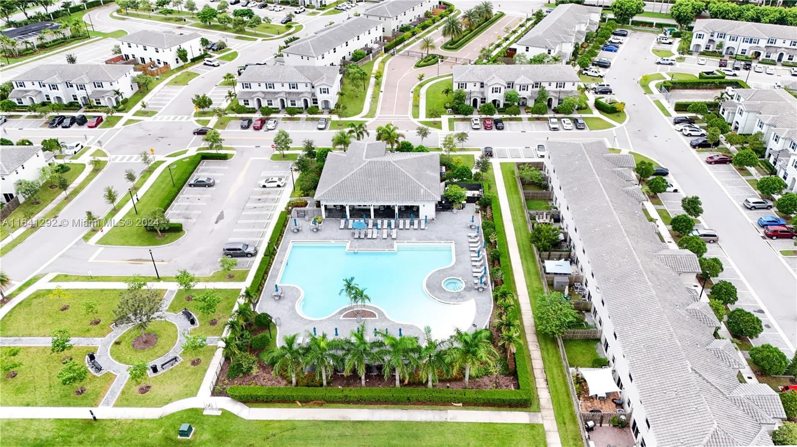 Real estate property located at 1420 26th Rd, Miami-dade, Keys Gate Residential, Homestead, FL