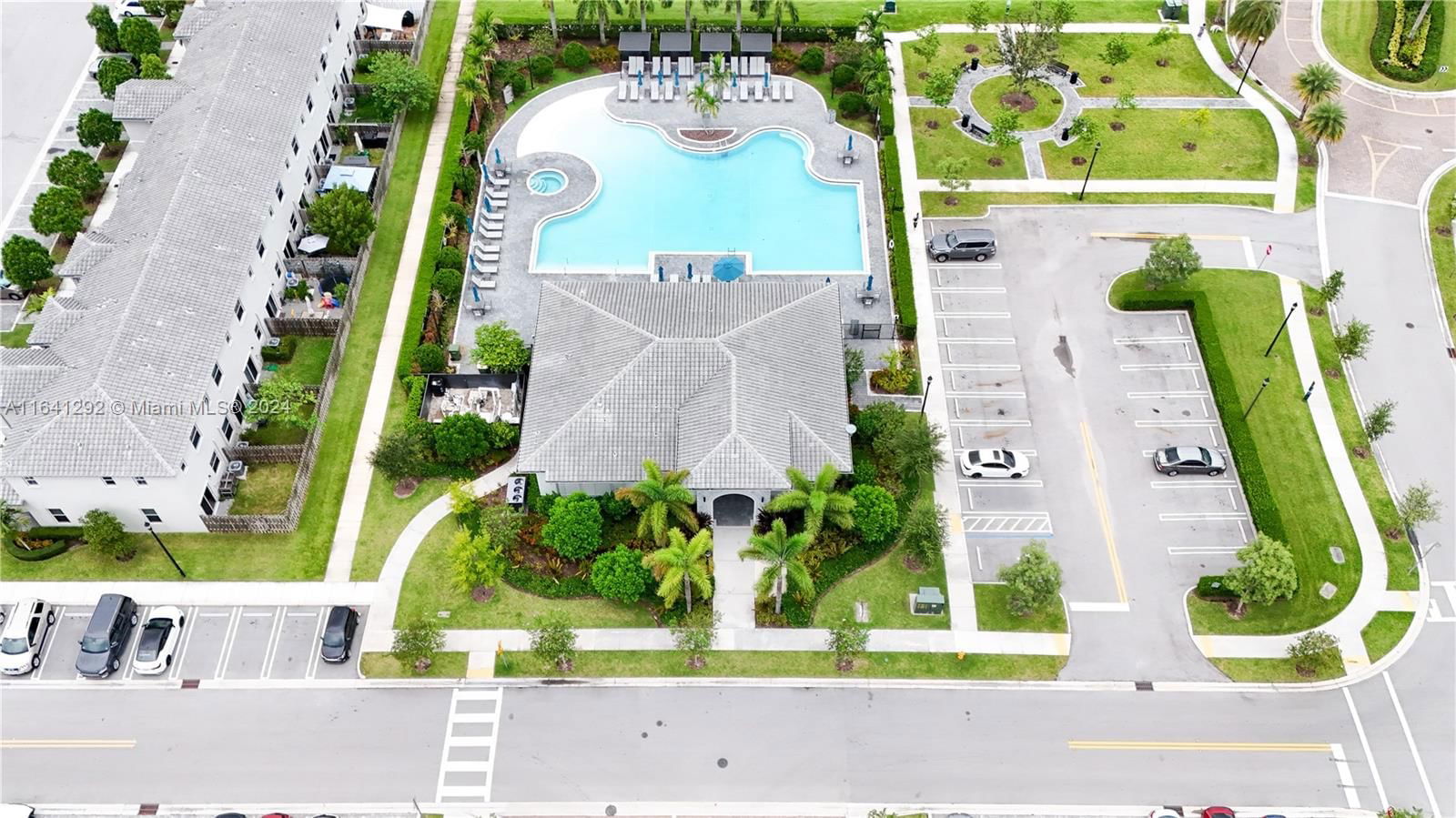Real estate property located at 1420 26th Rd, Miami-dade, Keys Gate Residential, Homestead, FL