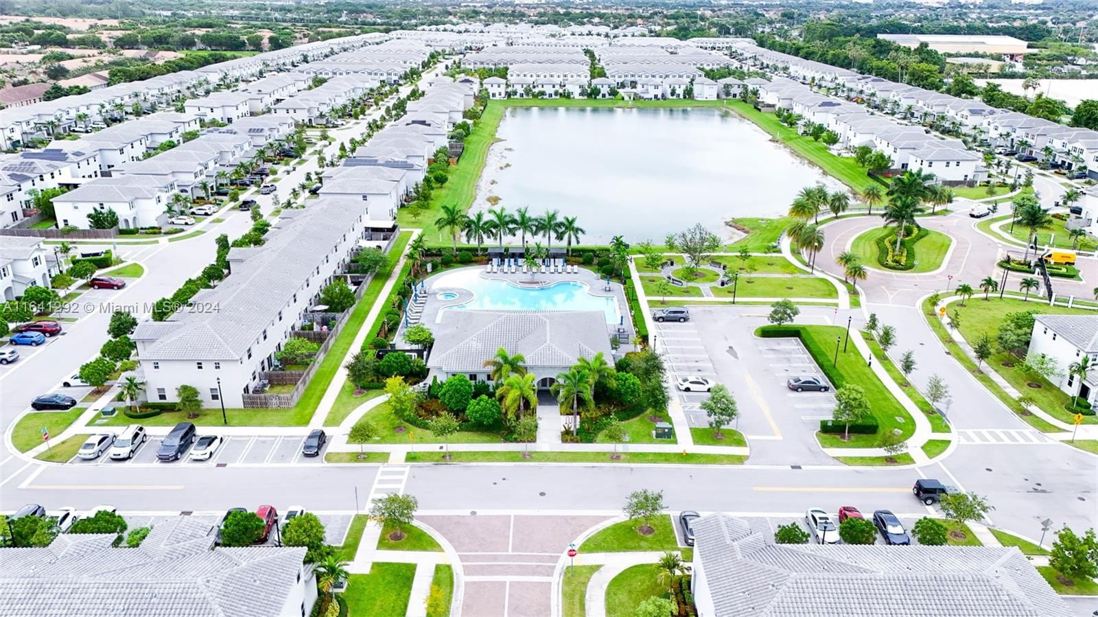 Real estate property located at 1420 26th Rd, Miami-dade, Keys Gate Residential, Homestead, FL