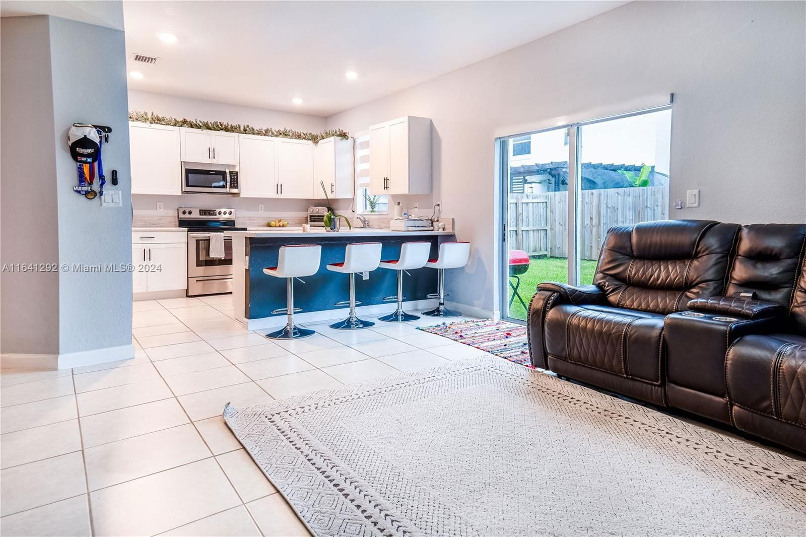 Real estate property located at 1420 26th Rd, Miami-dade, Keys Gate Residential, Homestead, FL