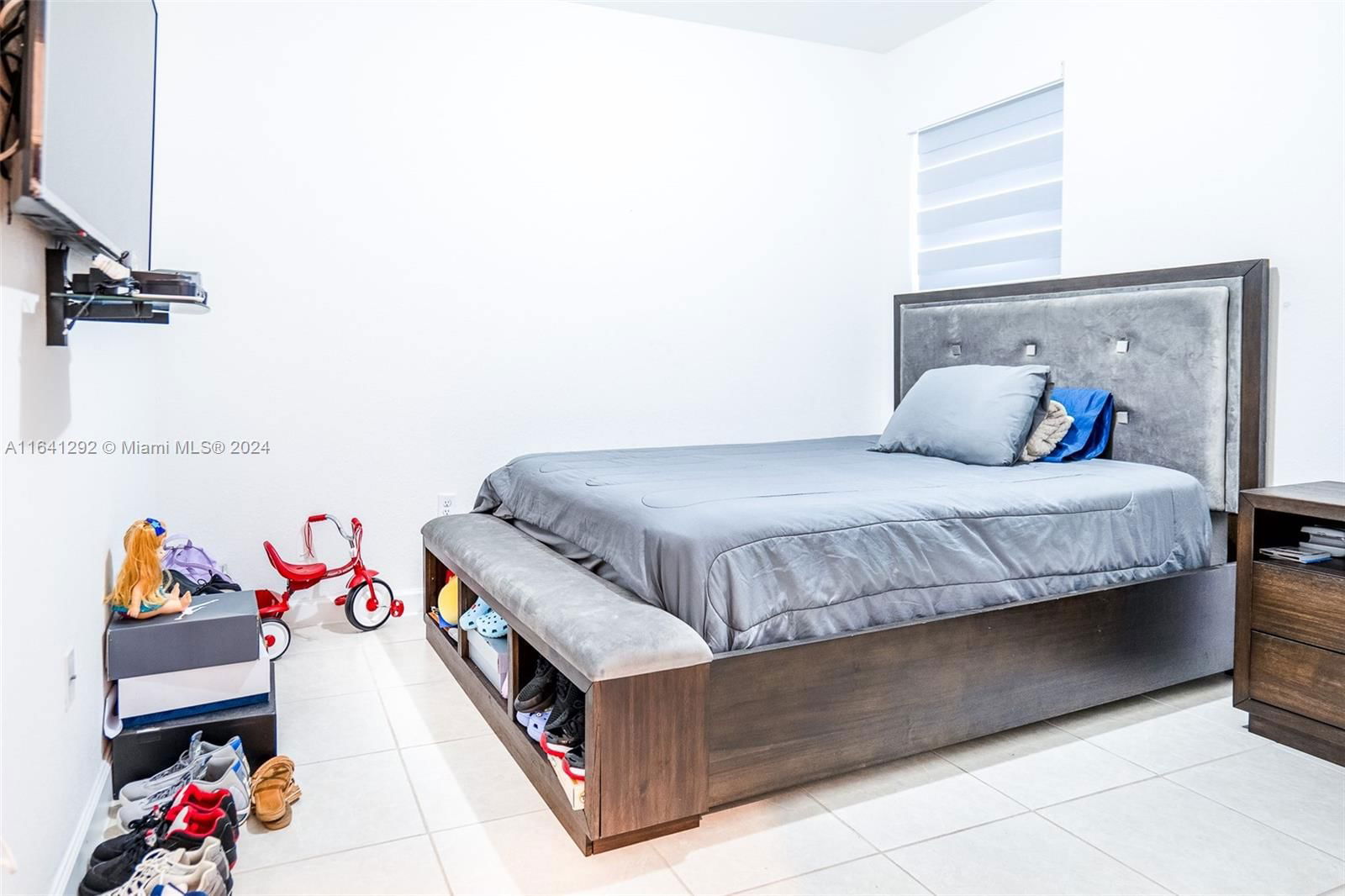 Real estate property located at 1420 26th Rd, Miami-dade, Keys Gate Residential, Homestead, FL