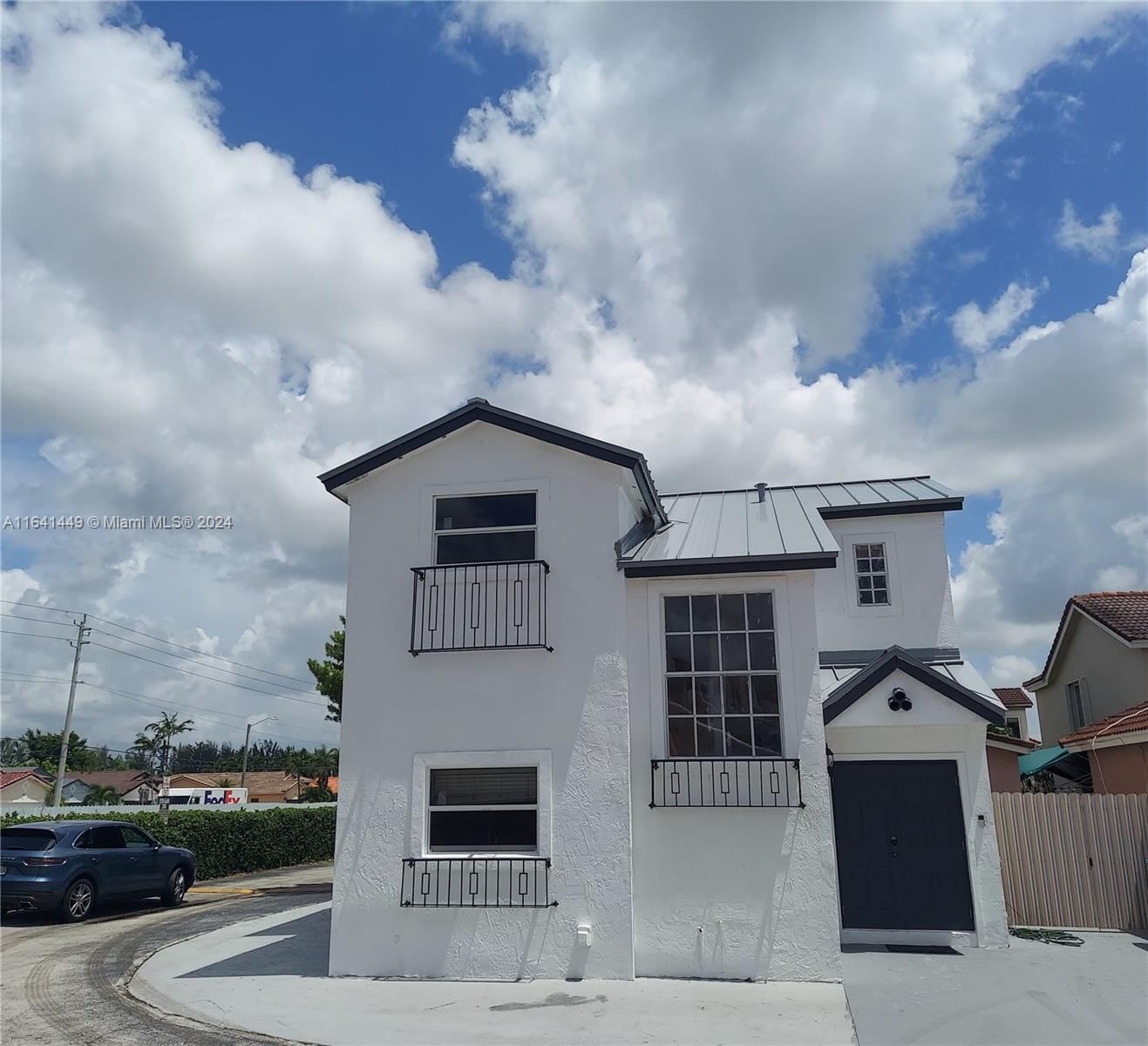 Real estate property located at 12689 9th Ln, Miami-Dade, LAKE POINTE SEC 4, Miami, FL