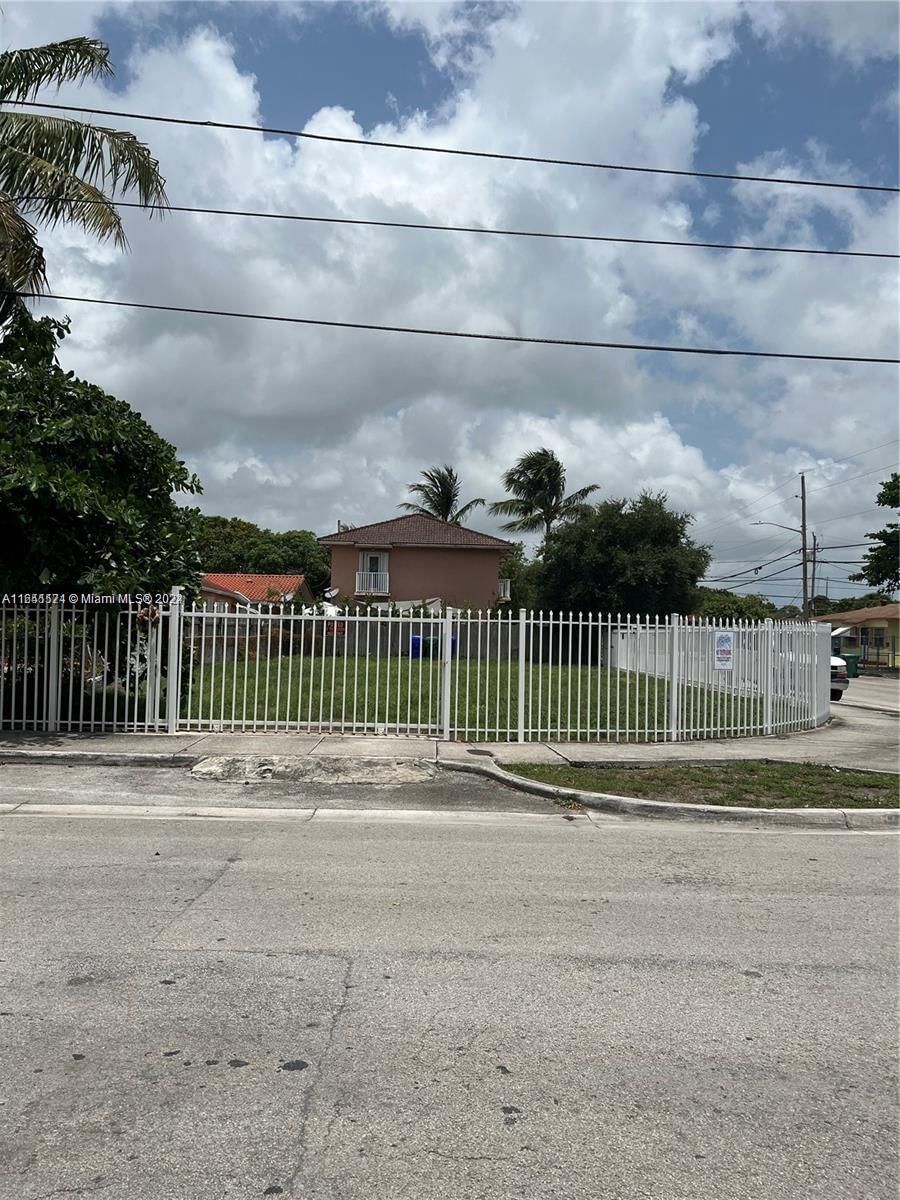 Real estate property located at 1101 25th St, Miami-Dade, BON AIRE, Miami, FL