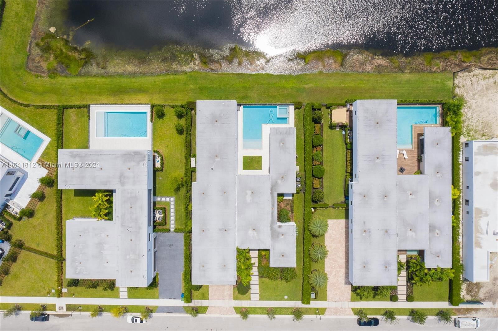 Real estate property located at 16768 Natures Way, Broward, WESTON ESTATES, Weston, FL