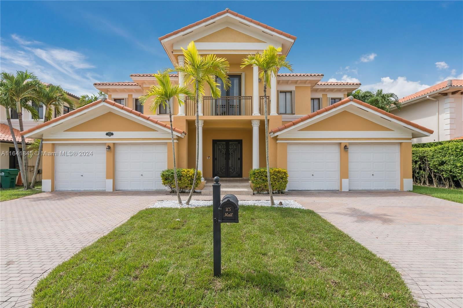 Real estate property located at 7880 195th Terrace, Miami-Dade, CUTLER CAY, Cutler Bay, FL