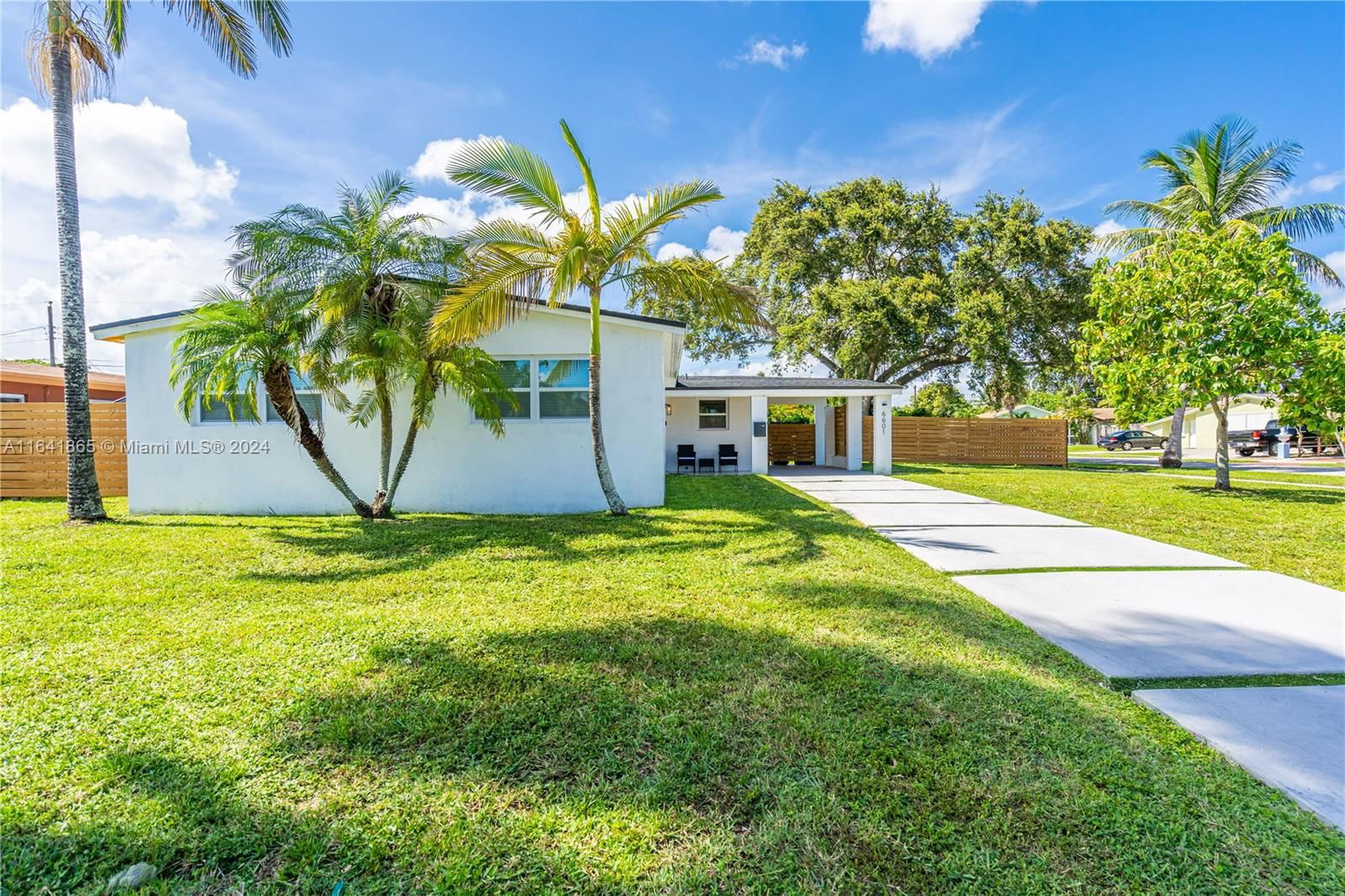 Real estate property located at 6601 Arthur St, Broward, HERITAGE ESTATES SEC TWO, Hollywood, FL