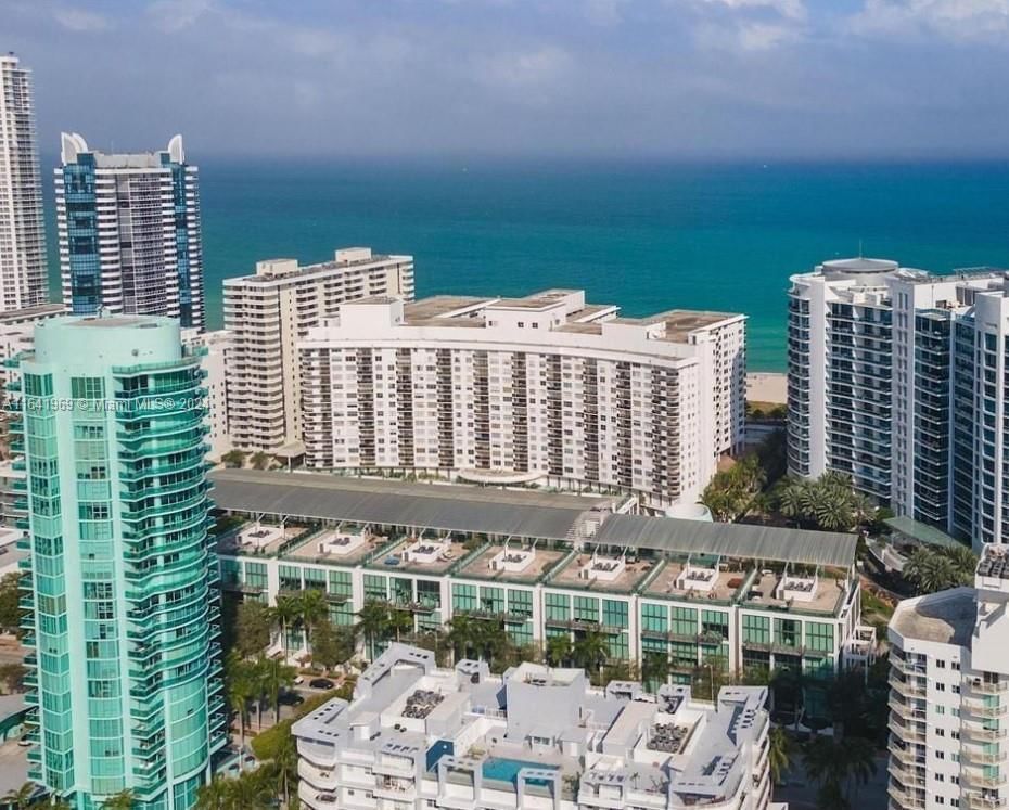 Real estate property located at 6039 Collins Ave PH12, Miami-Dade, MAISON GRANDE CONDO, Miami Beach, FL