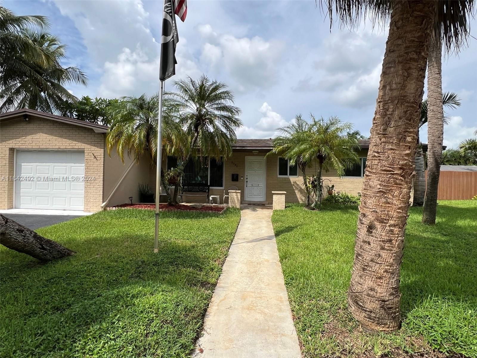 Real estate property located at 2260 82nd Way, Broward, PASADENA LAKES, Pembroke Pines, FL