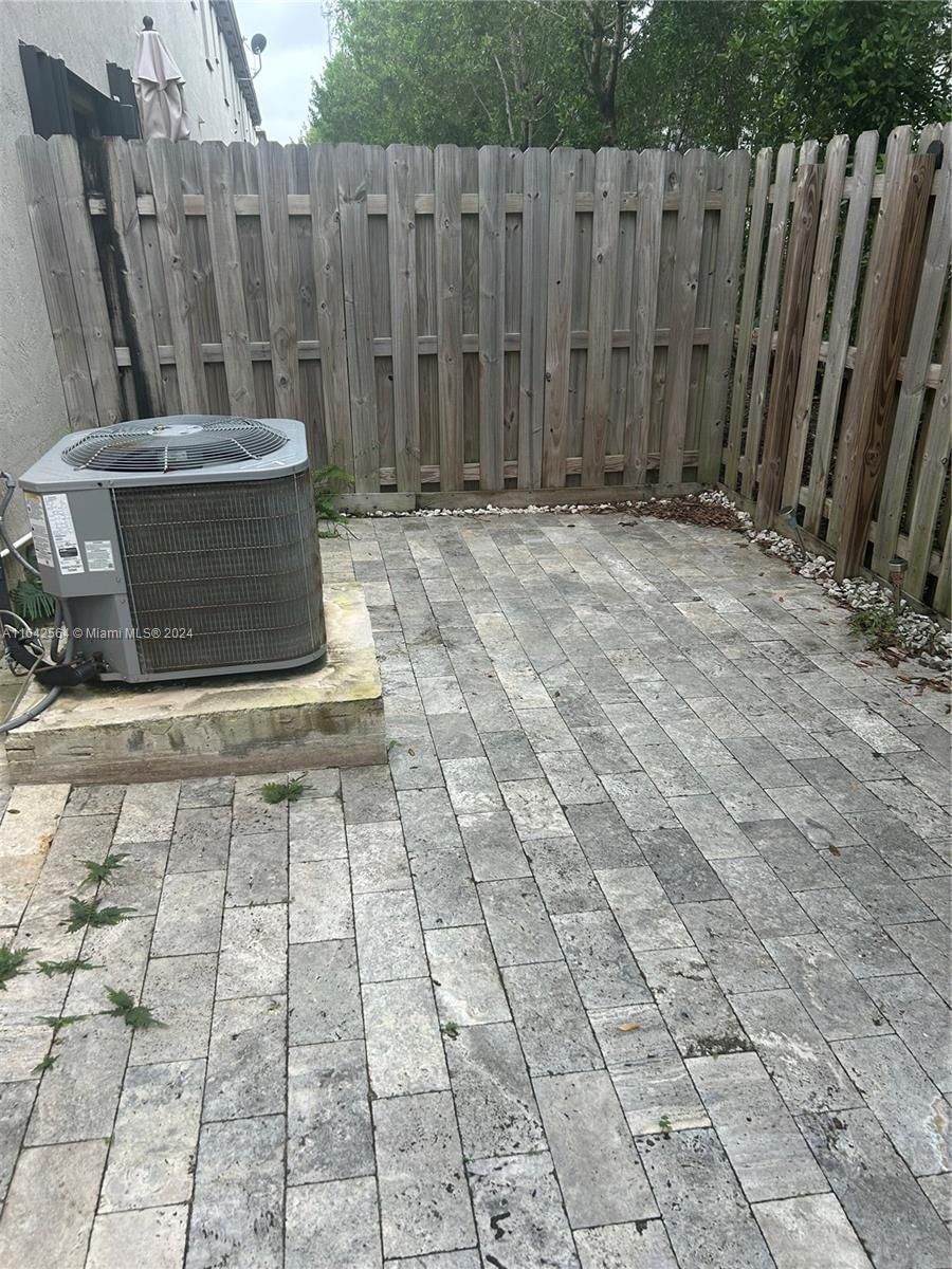 Real estate property located at 337 208th Ter #337, Miami-dade, Via Ventura Neighborhood, Miami, FL