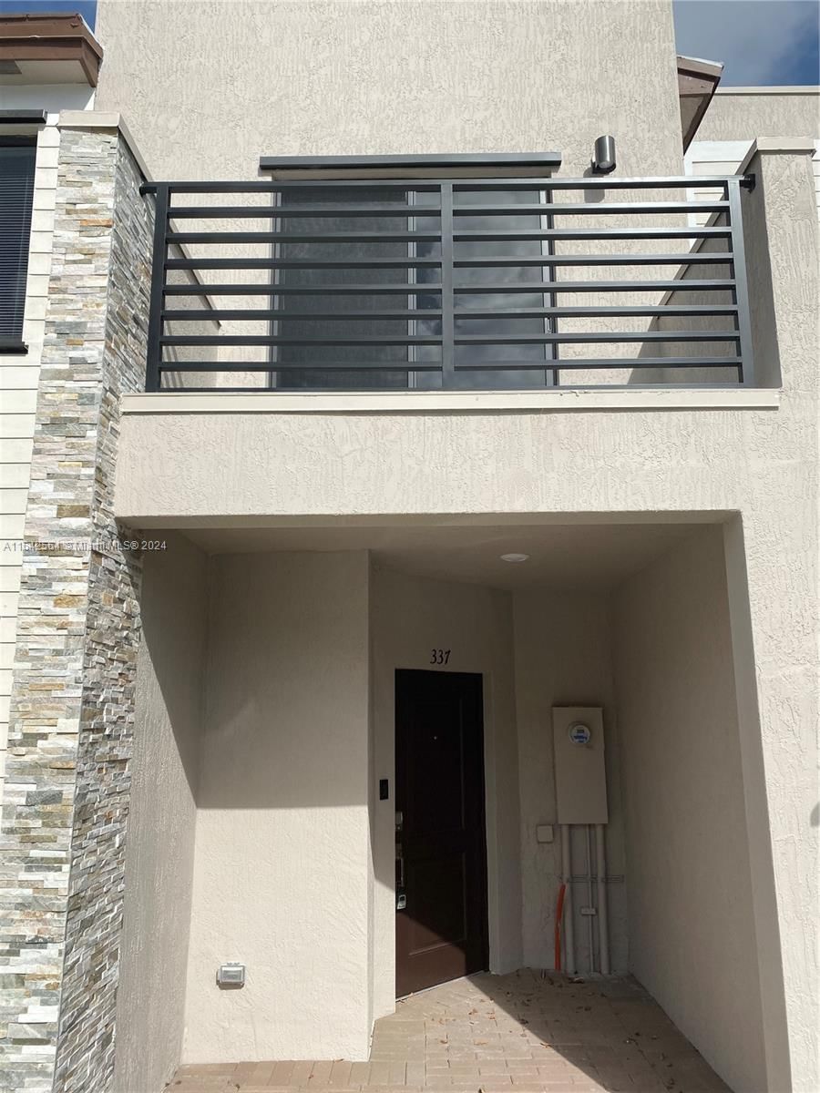 Real estate property located at 337 208th Ter #337, Miami-dade, Via Ventura Neighborhood, Miami, FL