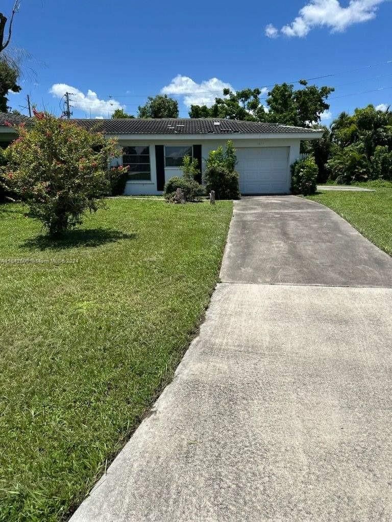 Real estate property located at 1611 Manor Ave, Lee, Colonial Manor, Fort Myers, FL