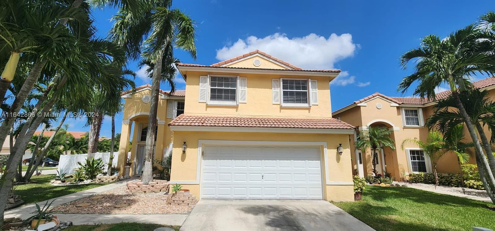 Real estate property located at 1071 188th Ave, Broward, CHAPEL TRAIL II, Pembroke Pines, FL