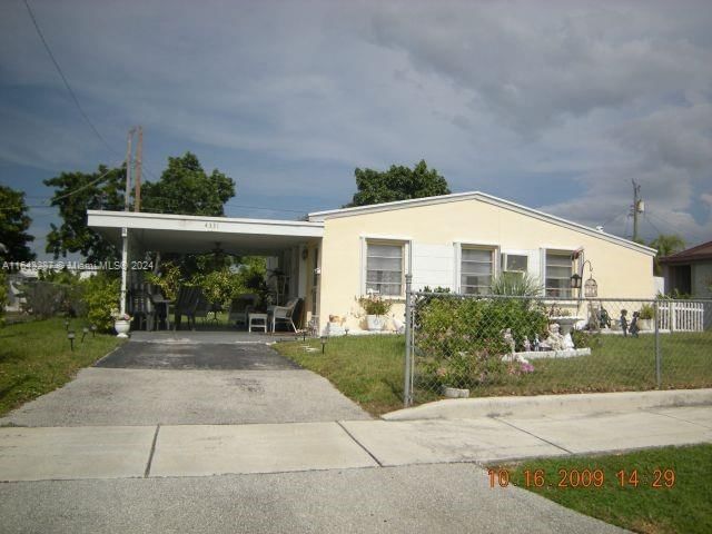 Real estate property located at 4331 33rd Dr, Broward, LAKE FOREST SEC 2, West Park, FL