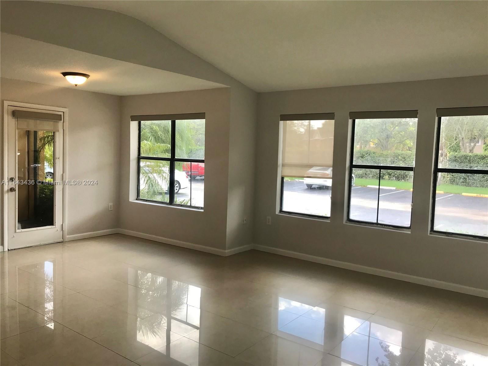 Real estate property located at 15591 105th Ter #511, Miami-Dade, BISCAYNE BEACH CLUB CONDO, Miami, FL