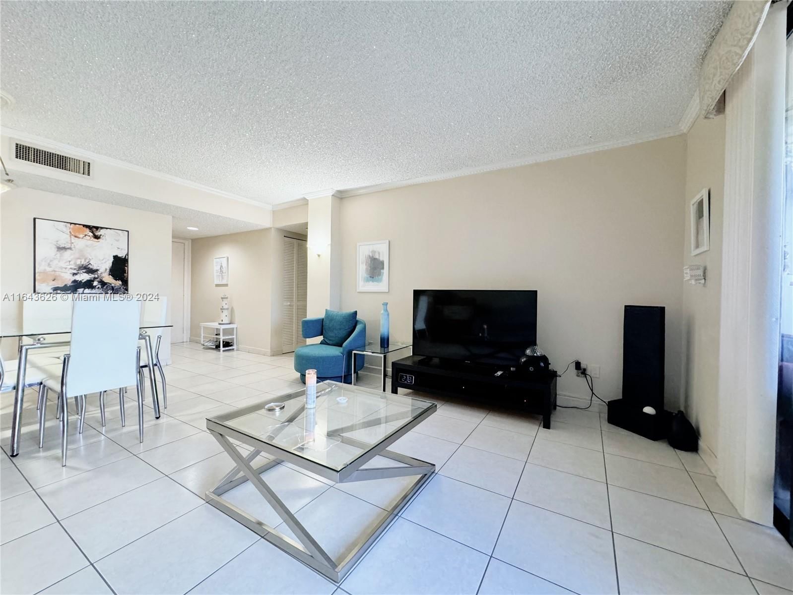 Real estate property located at 8615 8th St #101, Miami-Dade, FOX CHASE CONDO #1, Miami, FL