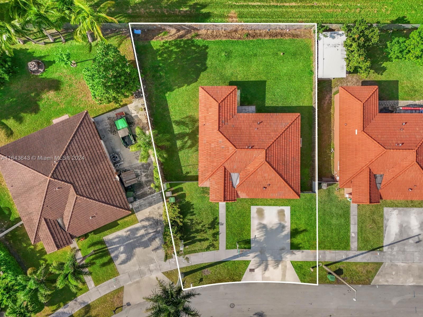 Real estate property located at 714 12th Ter, Miami-dade, Tennessee Estates, Homestead, FL