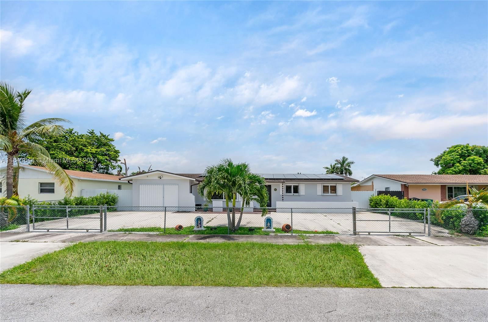 Real estate property located at 19733 119th Ct, Miami-Dade, SOUTH MIAMI HEIGHTS ADDN, Miami, FL