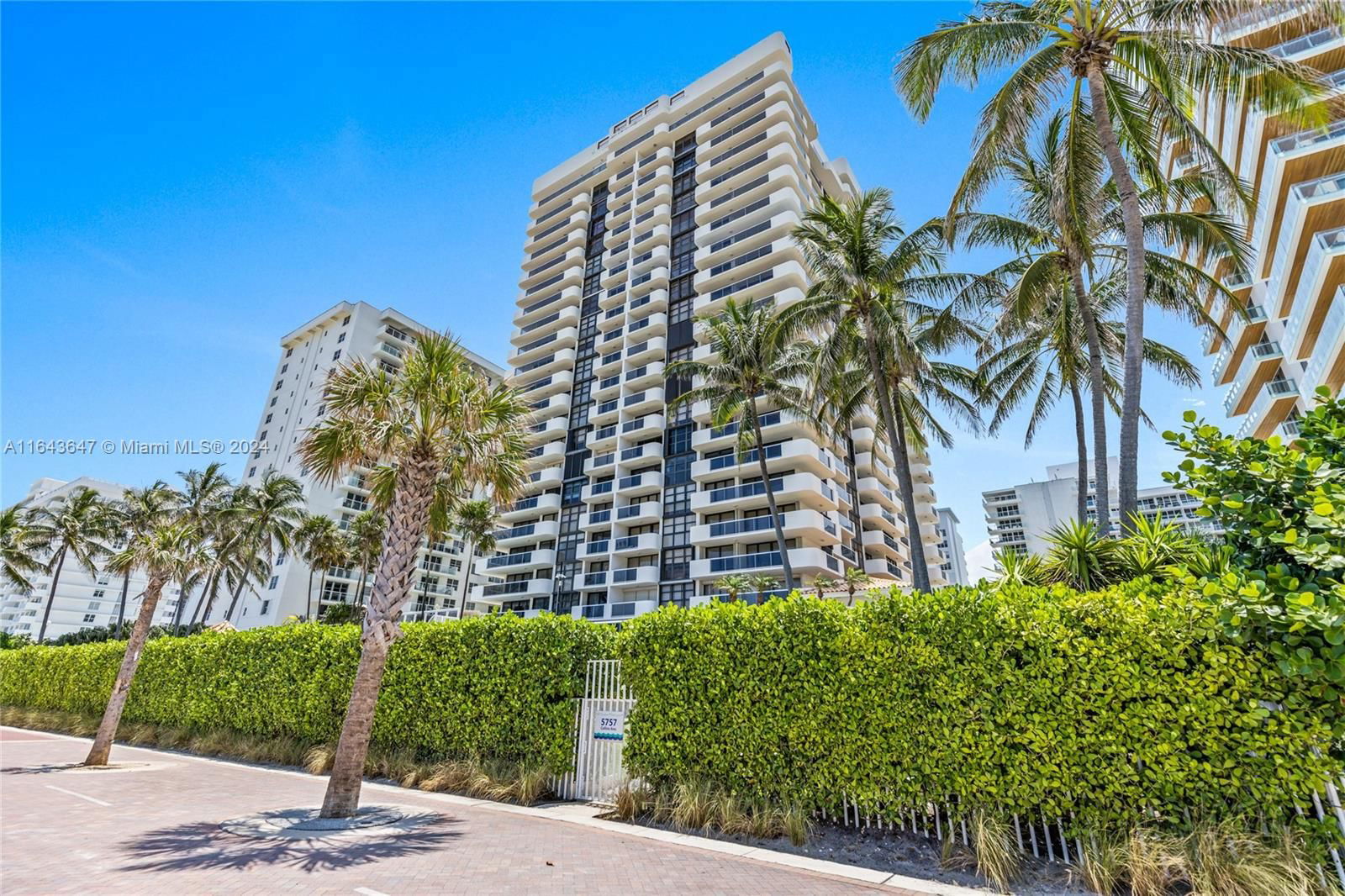 Real estate property located at 5757 Collins Ave PH-3, Miami-Dade, LEXCELLENCE CONDO, Miami Beach, FL