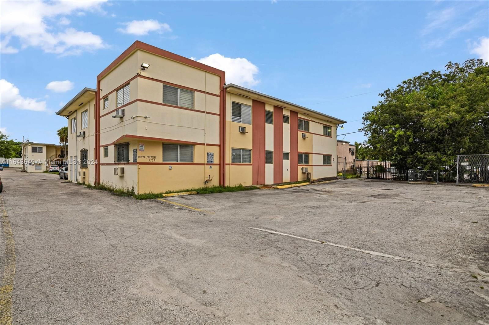 Real estate property located at 71 76th St #7, Miami-Dade, PRESTIGE APTS INC CO-OP, Miami, FL